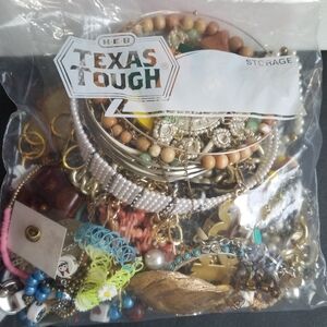 Broken Jewelry For Art And Craft~~FINAL PRICE~~(I May Add More To The Lot)